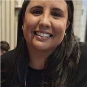 Profesora especialista en pedagogía terapéutica con 15 años de experiencia especialmente con niños/as de educación primaria.